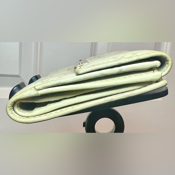 Gucci Beige Monogram Wallet - GUC - Picture 10 of 11